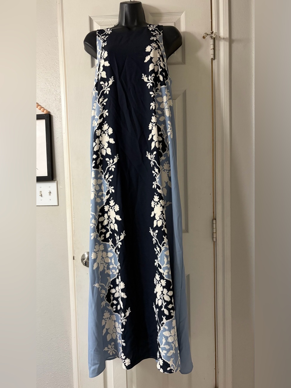 Tuckernuck Blue Fog Portia Dress Size Medium - Picture 8 of 15